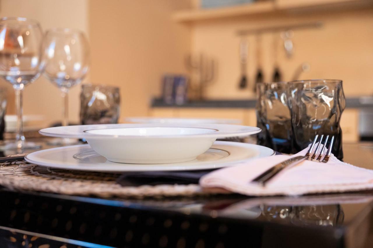 Altabella Apartment โบโลญญา ภายนอก รูปภาพ